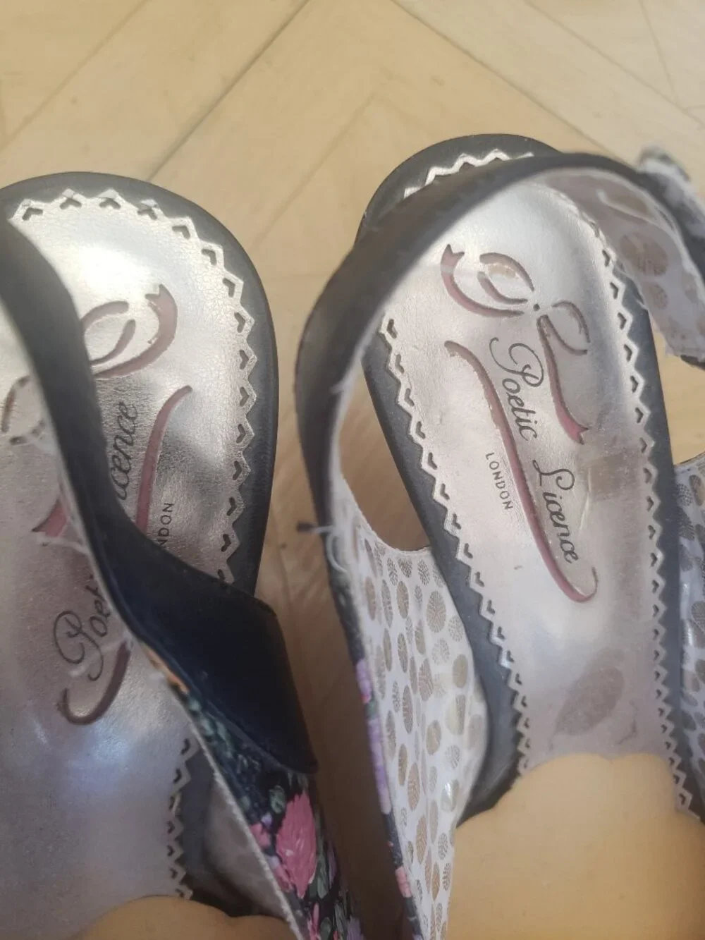 Poetic License Strappy Heels Size 6